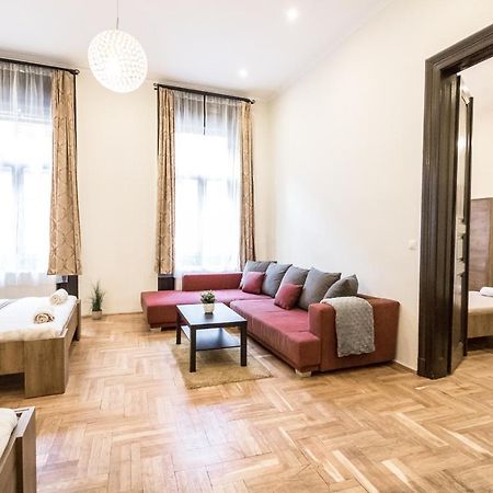 Real Apartments Klauzal Budapest Exterior photo