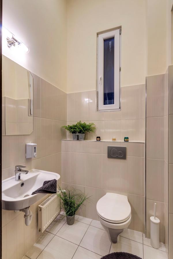 Real Apartments Klauzal Budapest Exterior photo