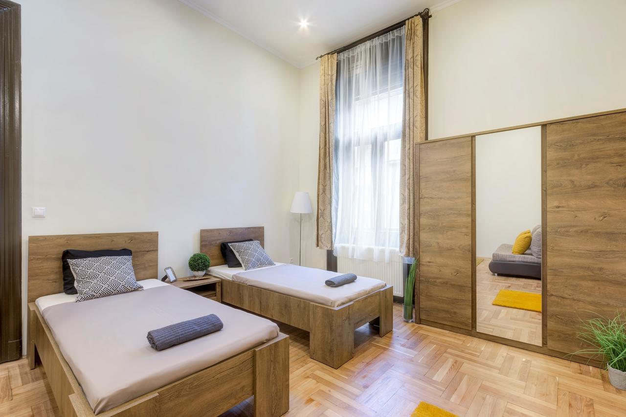 Real Apartments Klauzal Budapest Exterior photo